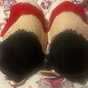 Beautiful lace new bras Victoria s secrets